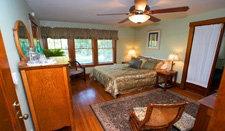 Emerald and Pearl Room