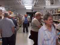 Group Tours Shopping at Amish Country Store